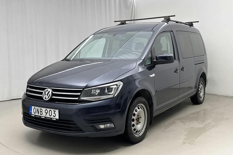 Mörkblå Begagnad 2018 VW Caddy Maxi Life Life Minibuss | 140 000 kr (Bra pris) - Bild 1/4