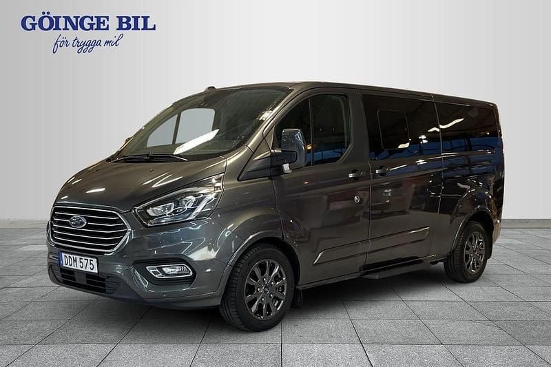 Grå Begagnad 2022 Ford Tourneo Custom Titanium Van | 409 000 kr (Dyr) - Bild 1/3