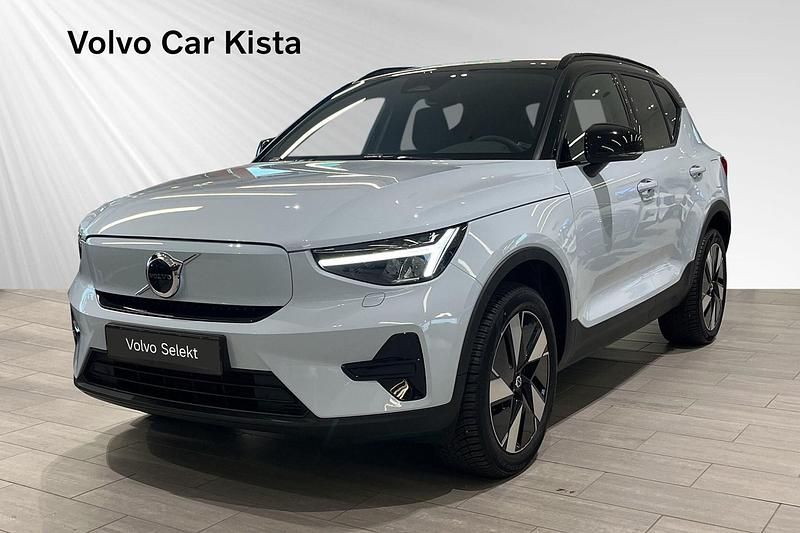 Blå Begagnad 2023 Volvo XC40 Single Motor Extended Range SUV | 389 800 kr - Bild 1/3