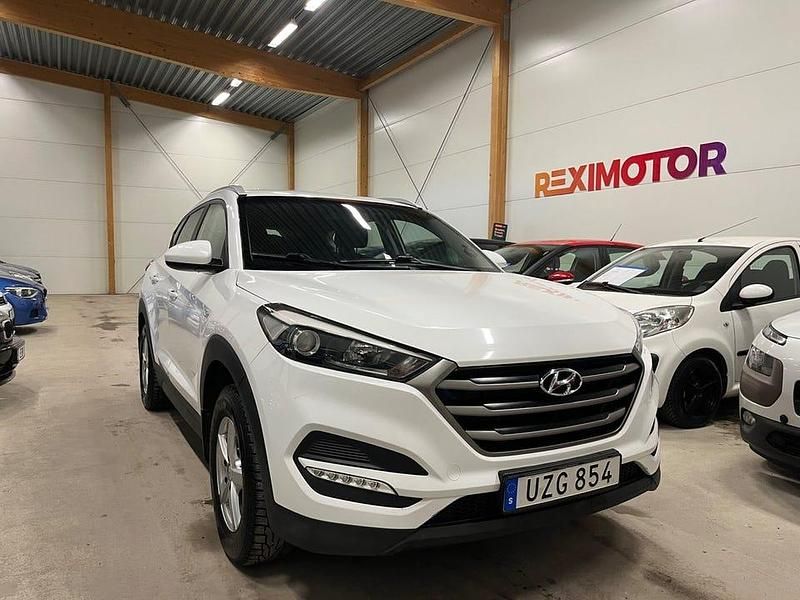 Begagnad Hyundai Tucson Select 132 HK (97 kW) 2016 Vit SUV
