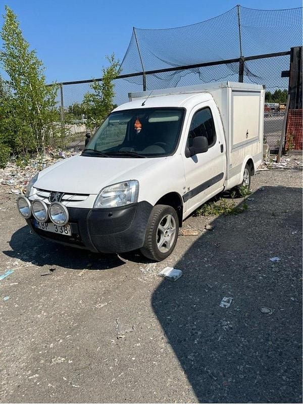 Vit Begagnad 2008 Peugeot Partner Minibuss | 12 000 kr (Superpris) - Bild 1/2