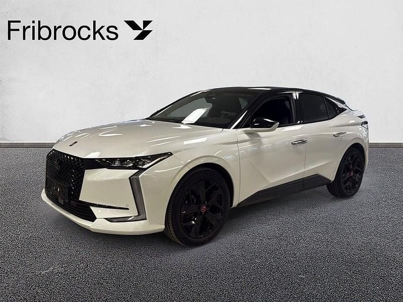 Begagnad DS Automobiles DS4 Performance Line Plus 131 HK (96 kW) 2023 Vit SUV