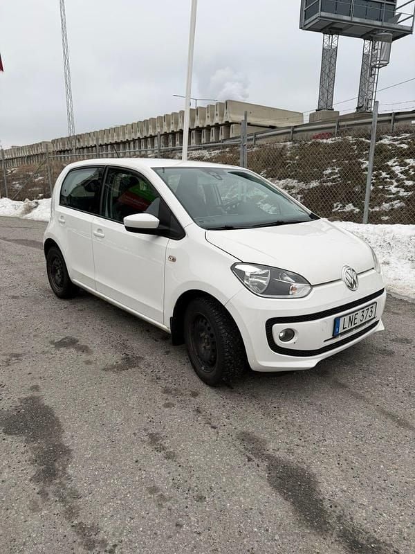 Begagnad 2015 VW up! Halvkombi | 30 000 kr (Bra pris) - Bild 1/4