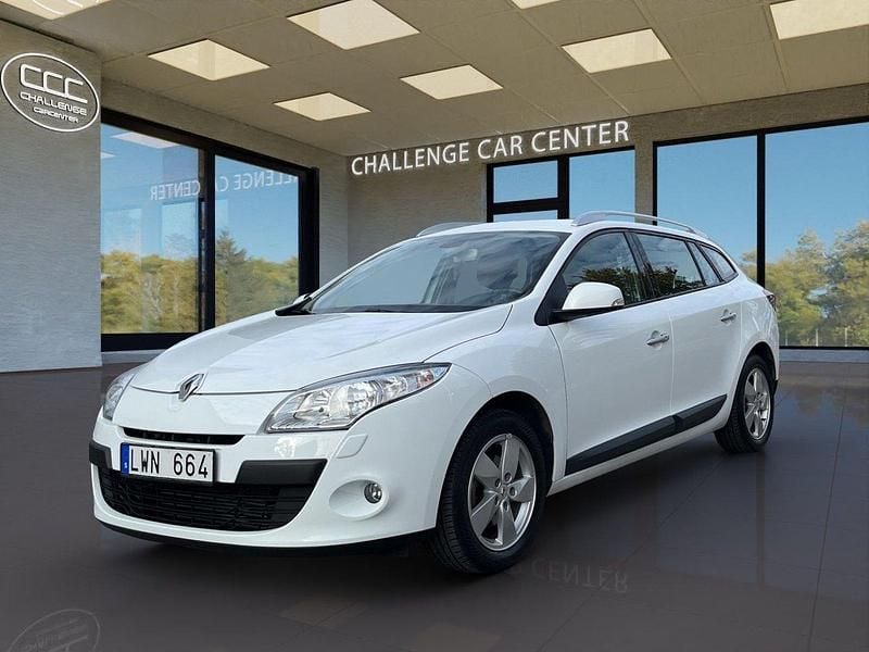 Vit Begagnad 2011 Renault Mégane GrandTour Kombi | 54 900 kr (Marknadspris) - Bild 1/4