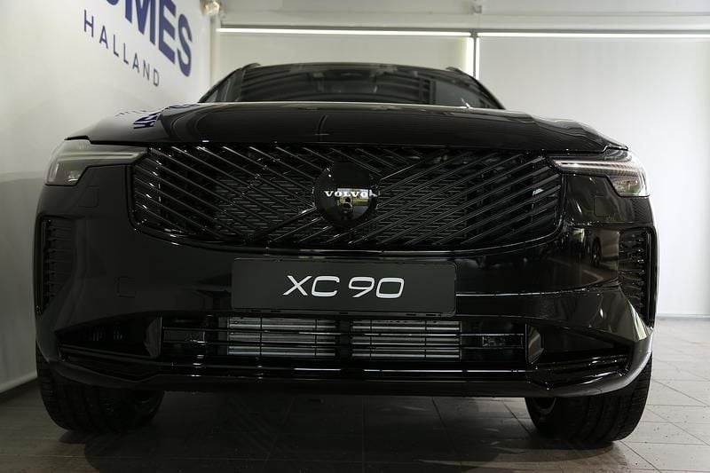 Ny Volvo XC90 455 HK (334 kW) 2026 Svart SUV