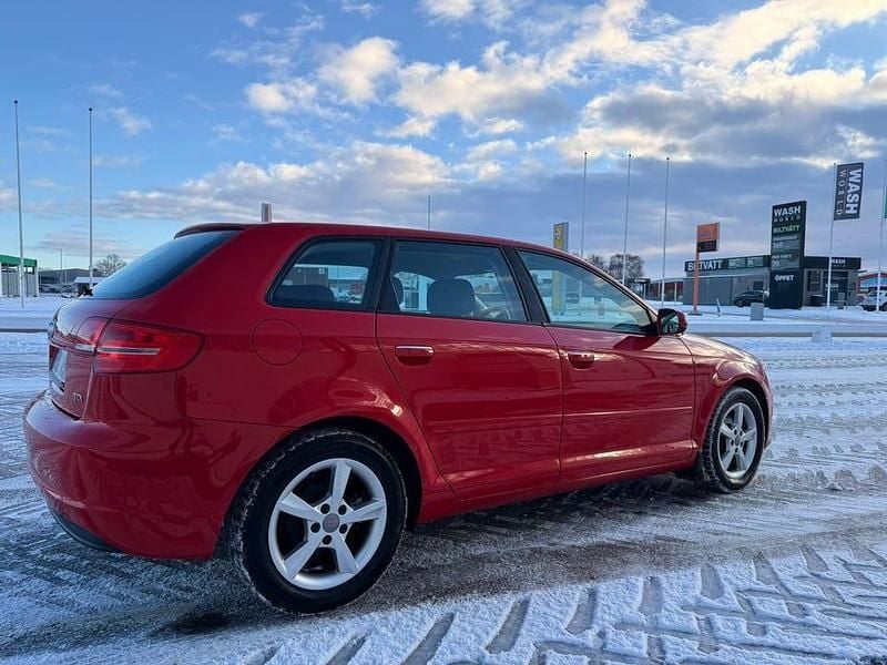 Begagnad 2011 Audi A3 Sportback Halvkombi | 59 900 kr (Marknadspris) - Bild 1/4