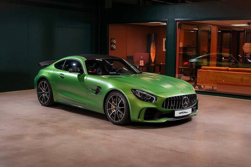 Grön Begagnad 2017 Mercedes AMG GT R AMG Sportkupé | 1 699 900 kr - Bild 1/4
