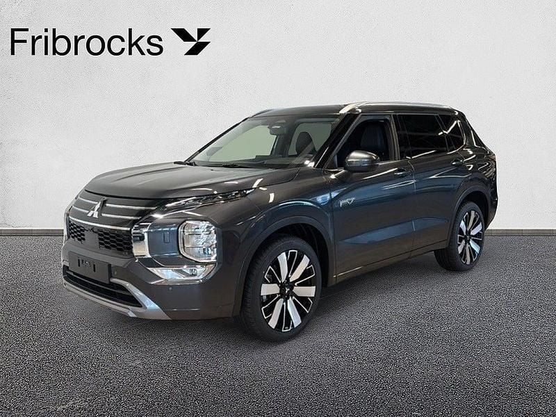 Grå Ny 2025 Mitsubishi Outlander P-HEV Instyle SUV | 618 800 kr (Marknadspris) - Bild 1/4
