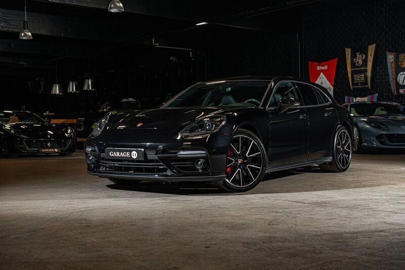Begagnad 2019 Porsche Panamera Turbo Sport Turismo Sedan | 899 500 kr - Bild 1/4