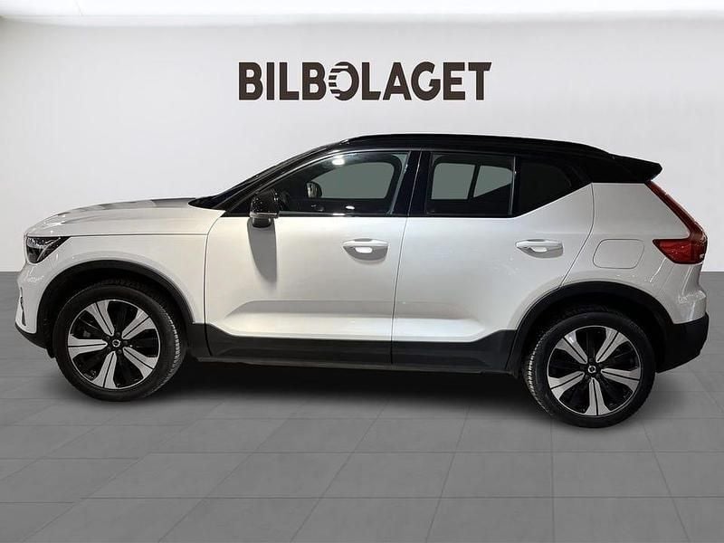 Begagnad Volvo XC40 Core 185 kW (252 HK) 2022 Vit SUV