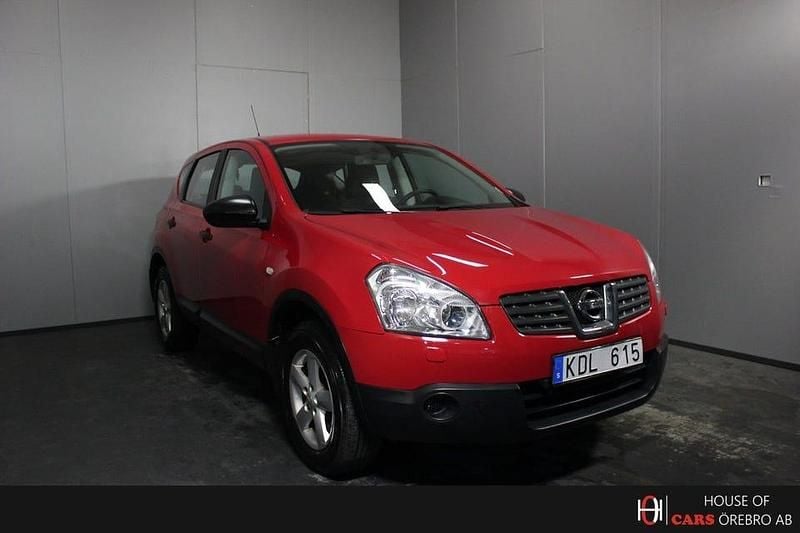 Röd Begagnad 2010 Nissan Qashqai SUV | 52 900 kr (Bra pris) - Bild 1/4