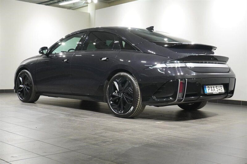 Begagnad Hyundai Ioniq 6 Edition 239 kW (325 HK) 2023 Blå (biophillic blue (pearl)) Sedan