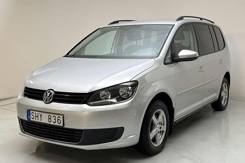 Silver Begagnad 2011 VW Touran Minibuss | 56 000 kr (Marknadspris) - Bild 1/3