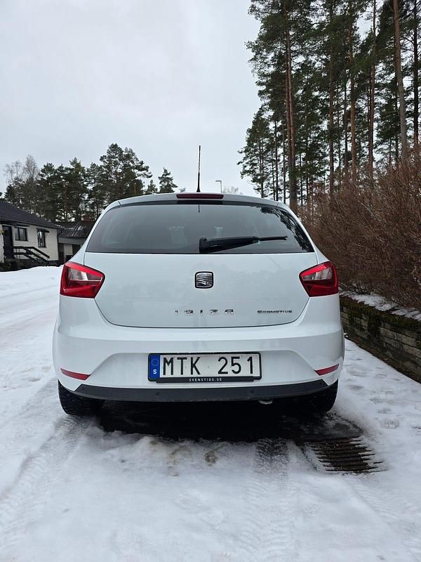 Begagnad Seat Ibiza 105 HK (77 kW) 2013