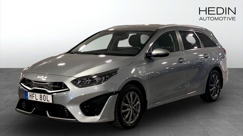 Grå (grey) Begagnad 2022 Kia Ceed Sportswagon Advance Kombi | 249 900 kr (Marknadspris) - Bild 1/4