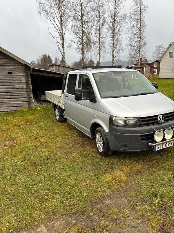 Silver Begagnad 2011 VW T5 Van | 85 000 kr (Marknadspris) - Bild 1/3