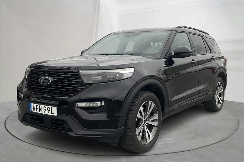 Svart Begagnad 2023 Ford Explorer ST-Line SUV | 449 000 kr - Bild 1/4