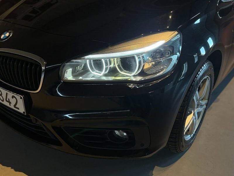 Begagnad BMW 218 Active Tourer 136 HK (100 kW) 2014 Svart Minibuss