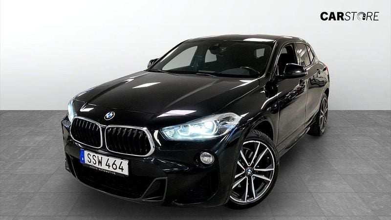Svart (black) Begagnad 2019 BMW X2 Shadowline SUV | 249 900 kr (Lite dyr) - Bild 1/4