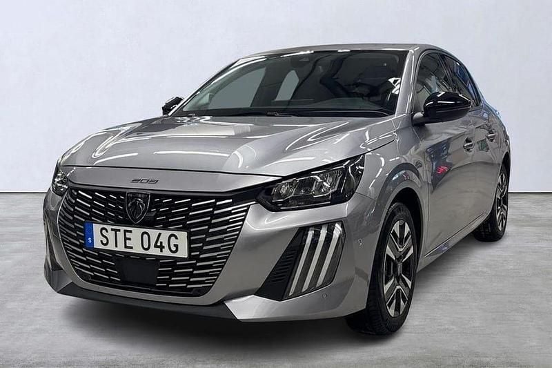 Grå Begagnad 2025 Peugeot 208 Halvkombi | 249 900 kr (Marknadspris) - Bild 1/4