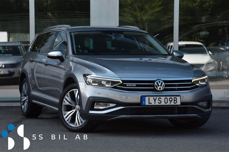 Silver Begagnad 2019 VW Passat Alltrack Kombi | 244 900 kr (Marknadspris) - Bild 1/4