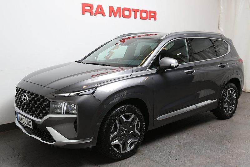 Grå Begagnad 2023 Hyundai Santa Fe Advanced SUV | 519 900 kr (Marknadspris) - Bild 1/4