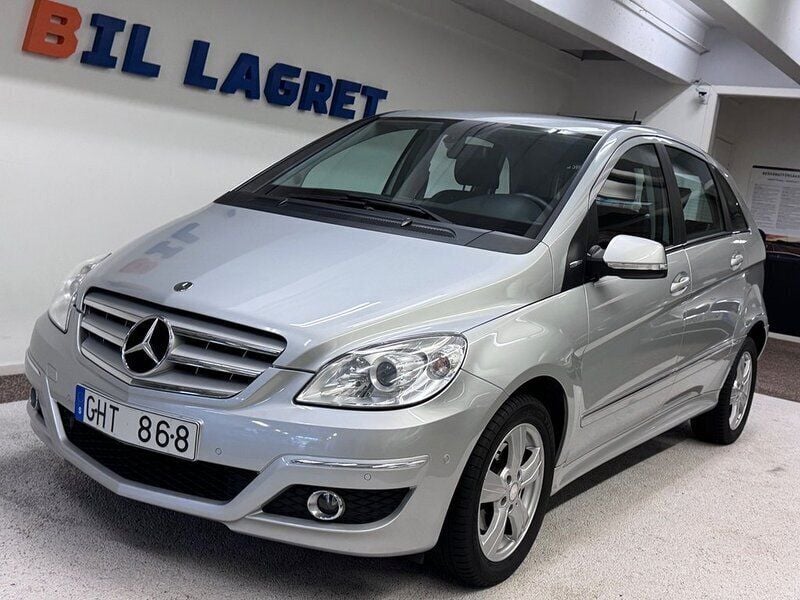 Silver Begagnad 2009 Mercedes B170 Minibuss | 89 900 kr (Lite dyr) - Bild 1/4