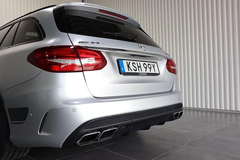 Begagnad Mercedes C63S AMG AMG 510 HK (375 kW) 2016 Ljusgrå Kombi