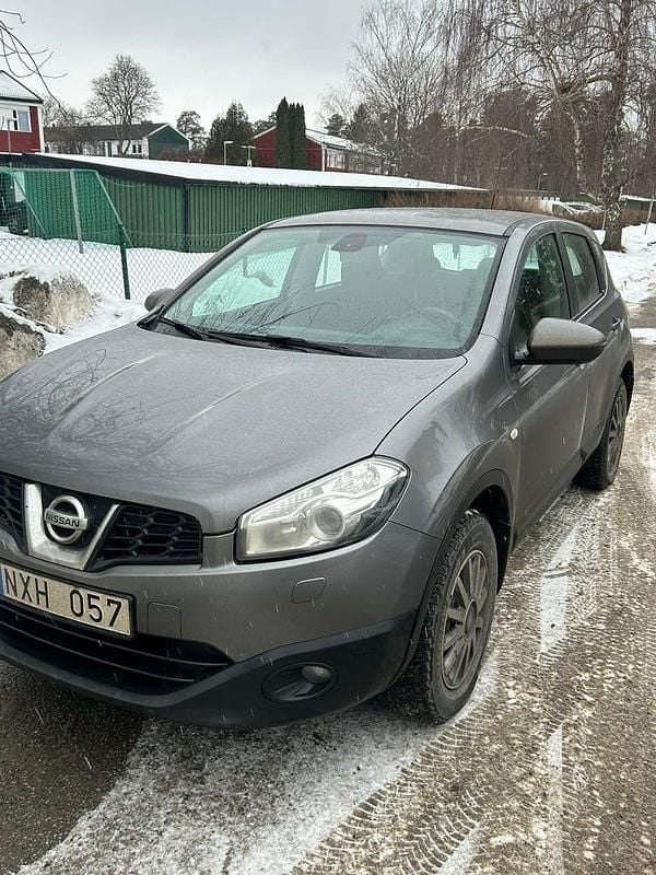 Begagnad Nissan Qashqai 141 HK (103 kW) 2013 SUV