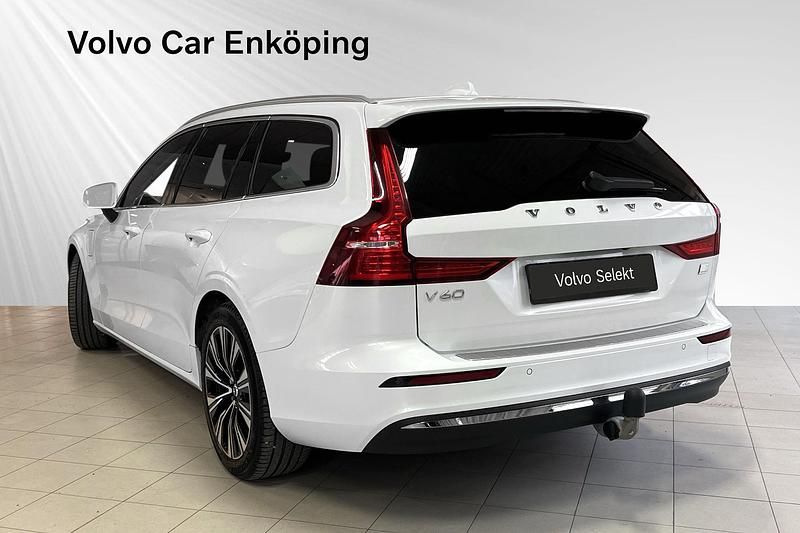 Begagnad Volvo V60 2023 Vit Kombi
