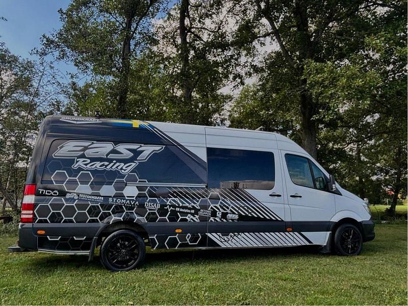Vit Begagnad 2017 Mercedes Sprinter Van | 649 000 kr - Bild 1/4