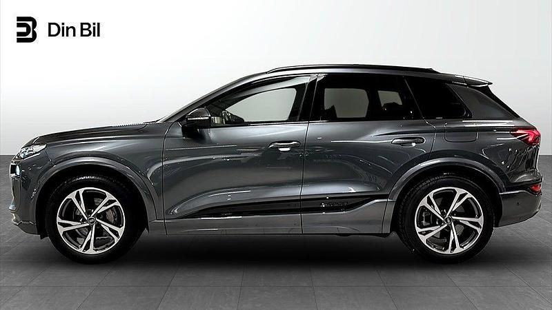 Begagnad Audi e-tron S-Line 285 kW (388 HK) 2024 Grå SUV