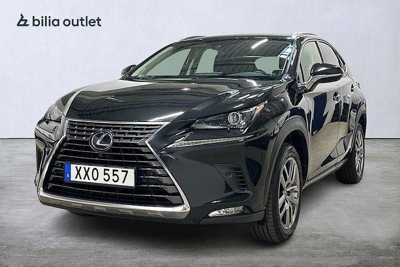 Svart Begagnad 2019 Lexus NX300h Executive Line SUV | 309 900 kr (Marknadspris) - Bild 1/4