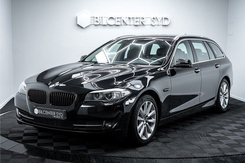 Svart Begagnad 2013 BMW 525 Kombi | 179 900 kr (Dyr) - Bild 1/4