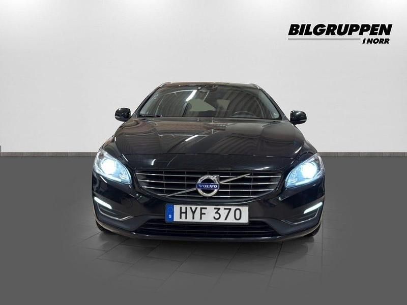 Begagnad Volvo V60 231 HK (169 kW) 2016 Svart Kombi