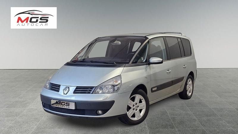 Ljusgrå (grå) Begagnad 2004 Renault Grand Espace Privilege Minibuss | 47 900 kr - Bild 1/4