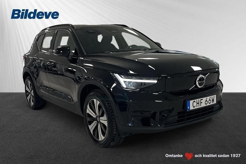 Svart Begagnad 2022 Volvo XC40 Single Motor SUV | 309 900 kr (Bra pris) - Bild 1/4
