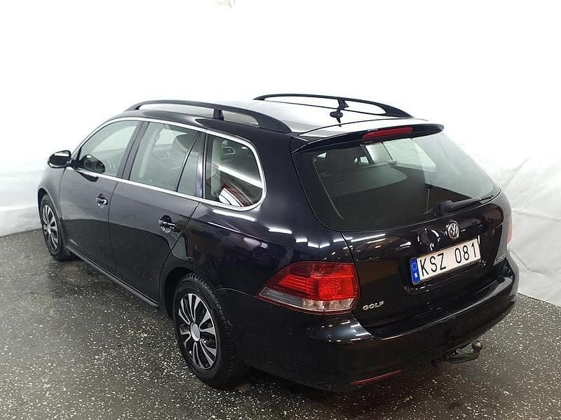 Begagnad VW Golf VI Style 102 HK (75 kW) 2010 Svart Halvkombi