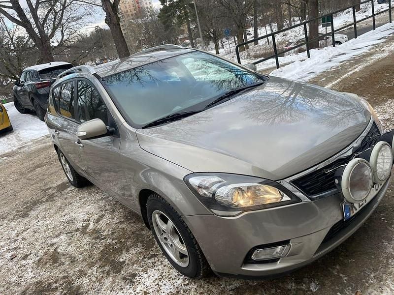 Begagnad 2010 Kia Ceed Sportswagon Kombi | 20 000 kr (Bra pris) - Bild 1/4