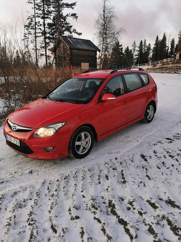 Begagnad 2011 Hyundai i30 Kombi | 55 000 kr (Marknadspris) - Bild 1/4