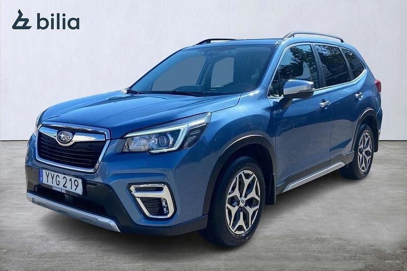 Blå Begagnad 2019 Subaru Forester Active SUV | 259 900 kr (Marknadspris) - Bild 1/4
