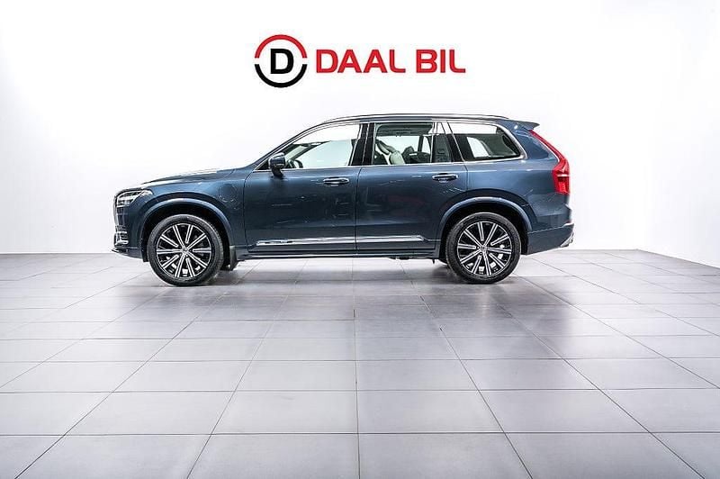 Mörkblå Begagnad 2021 Volvo XC90 Inscription SUV | 469 700 kr - Bild 1/4