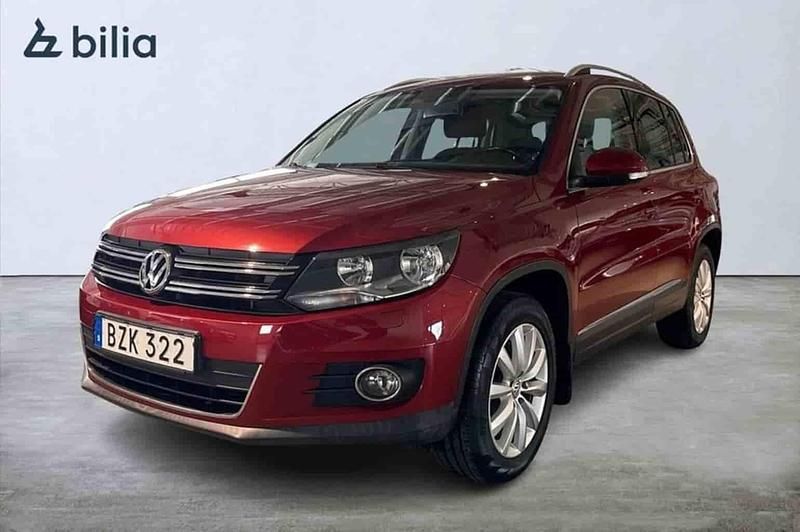 Röd Begagnad 2015 VW Tiguan SUV | 139 000 kr (Marknadspris) - Bild 1/1