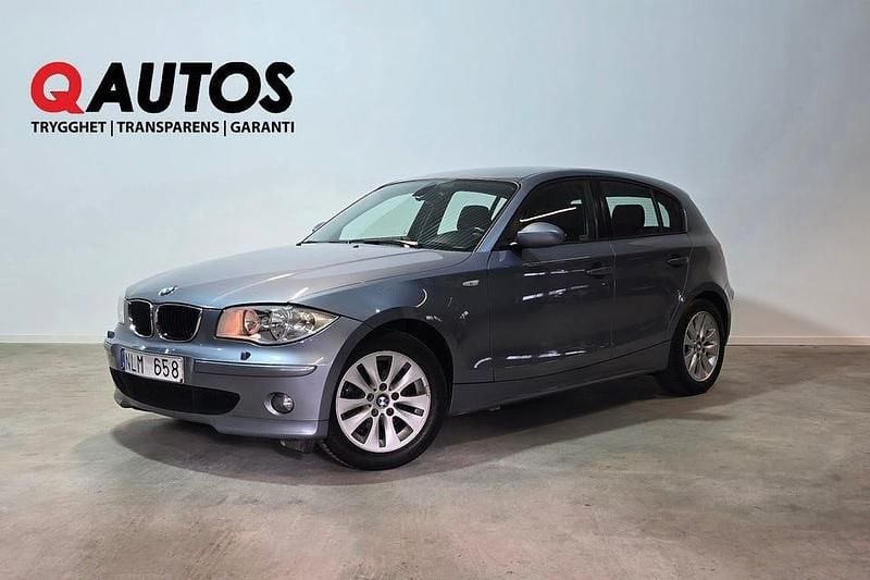 Blå Begagnad 2007 BMW 118 Advantage Halvkombi | 69 900 kr (Marknadspris) - Bild 1/4