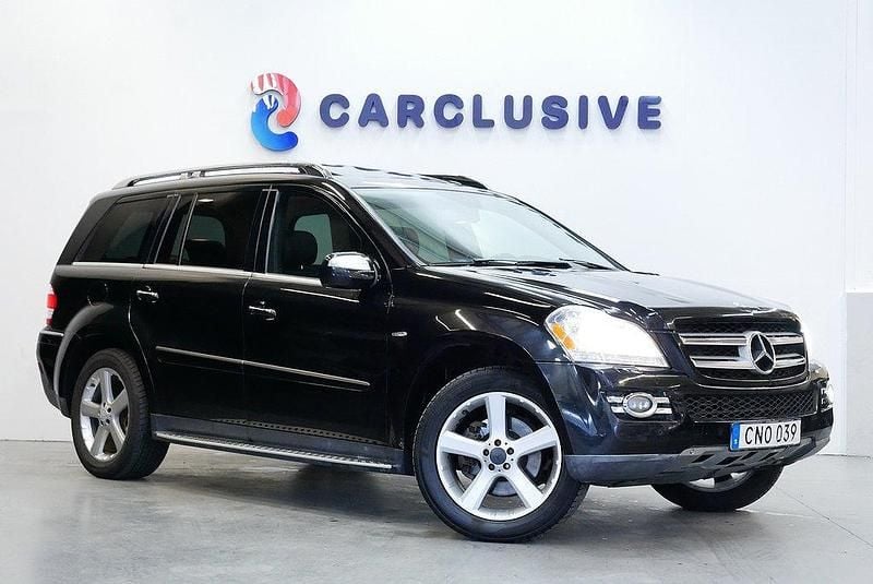 Svart Begagnad 2009 Mercedes GL320 SUV | 129 900 kr - Bild 1/4