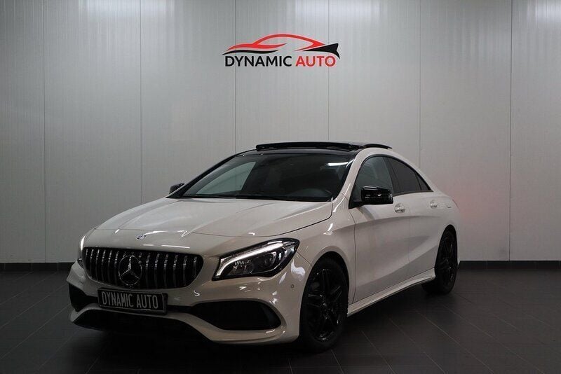 Vit Begagnad 2016 Mercedes CLA200 AMG Sportkupé | 259 900 kr (Lite dyr) - Bild 1/4