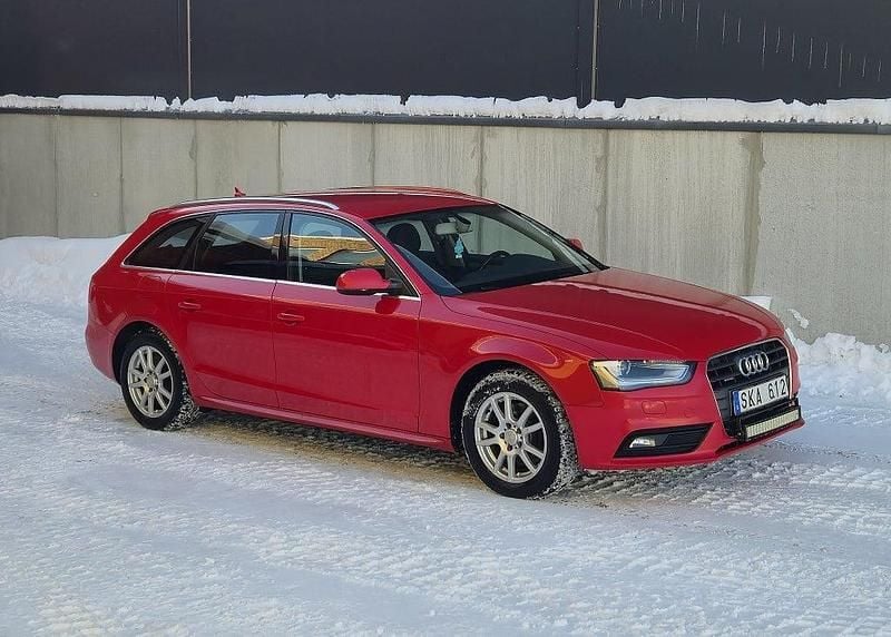 Begagnad Audi A4 177 HK (130 kW) 2013 Röd Kombi