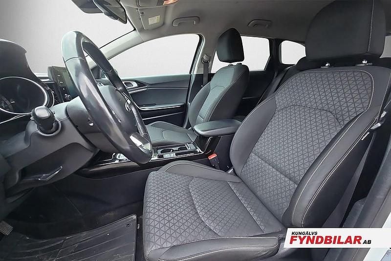 Begagnad Kia Ceed Sportswagon 142 HK (104 kW) 2020 Vit Kombi