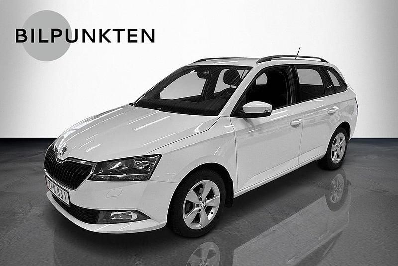 Vit Begagnad 2018 Skoda Fabia Style Kombi | 139 900 kr (Marknadspris) - Bild 1/4