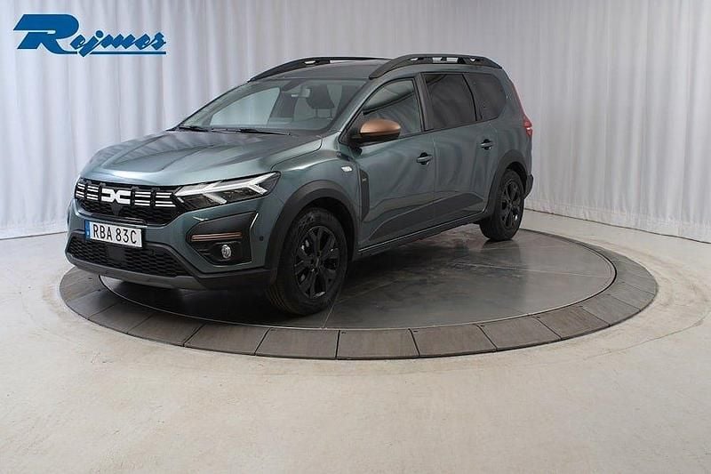 Grön Begagnad 2024 Dacia Jogger Extreme Kombi | 289 800 kr (Dyr) - Bild 1/4